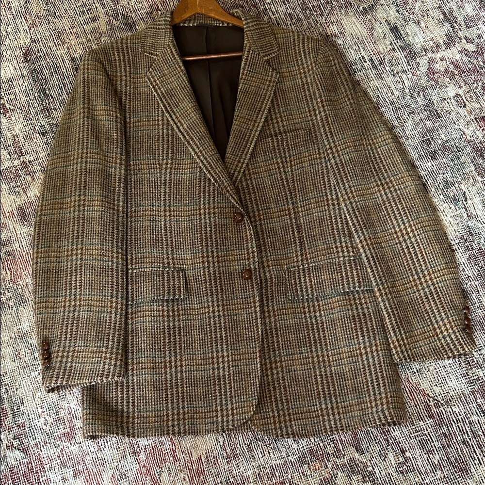 Elegant Brown Plaid Men's Blazer